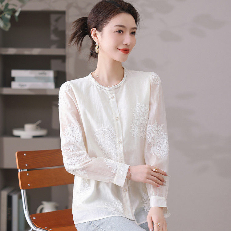 国风设计感钉珠刺绣长袖衬衫女白色2026春宽松高级感法式轻奢上衣
