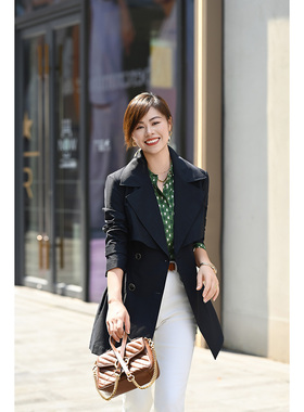 优衣美经典挺括抗皱大翻领系带显瘦气质防风收腰风衣女19741