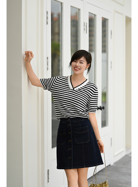 优衣美新款空调衫薄款V领透气垂顺套头经典条纹针织衫14917