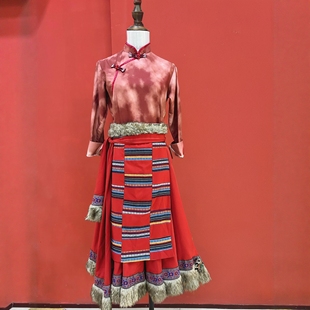 新款藏族舞蹈演出服装牧民新歌藏族舞蹈服红色藏族剧目服艺考战袍