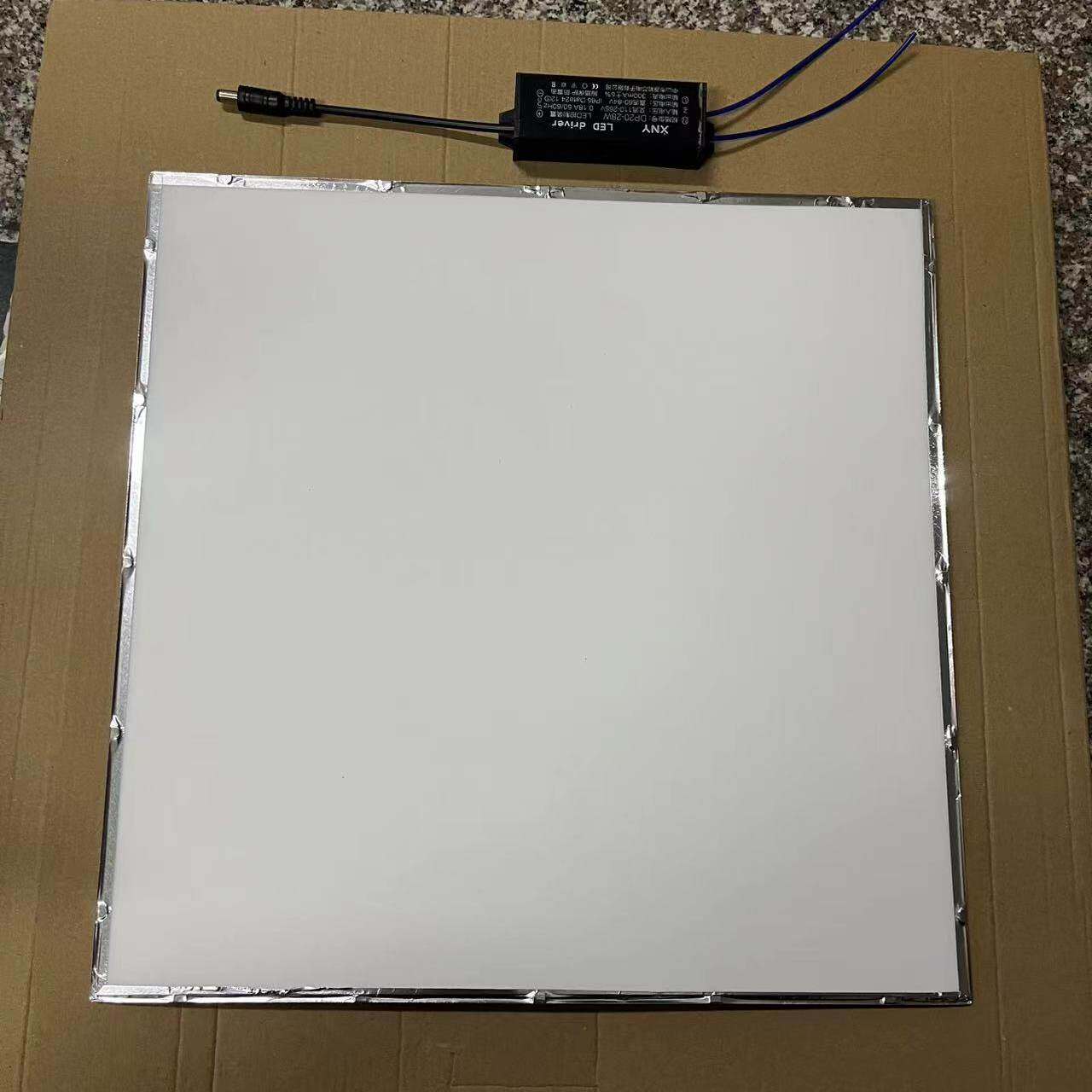 LED集成吊顶灯片面板450*450组合灯灯芯照明模块333*333毫米灯板