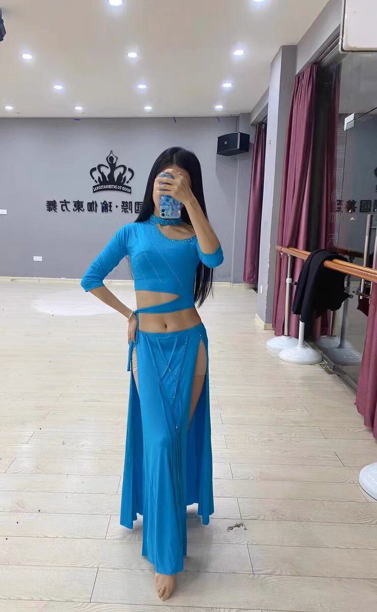 肚皮舞蓝色镶钻莫代尔修身连衣裙练功服秋冬修身开叉长裙定制