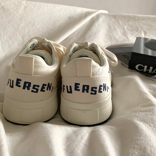 学生复古板鞋 休闲小白鞋 女ulzzang超火2026新款 金屿鹿星星帆布鞋