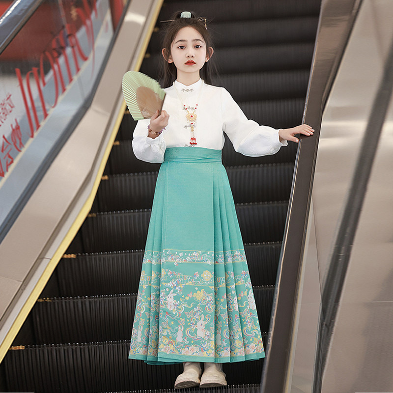 儿童马面裙女童2026新款汉服春秋款古风新中式套装大童中国风春季