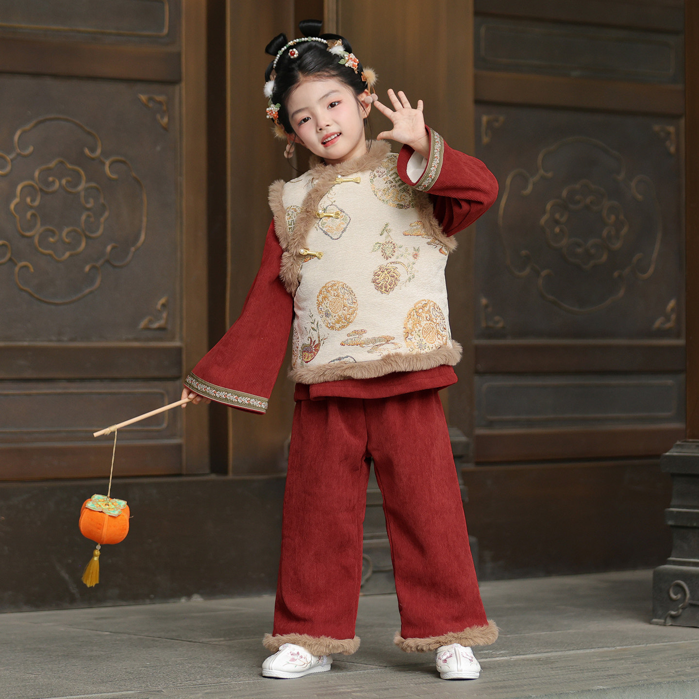 拜年服汉服冬装女童过年服新中式套装儿童2026新款女宝宝国风唐装