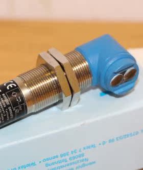 Wenglor Sensoric Reflextaster HW11PC3  (ER1013)