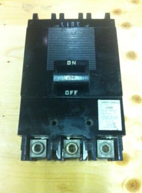 breaker 600 volts  125 amps square d 997317
