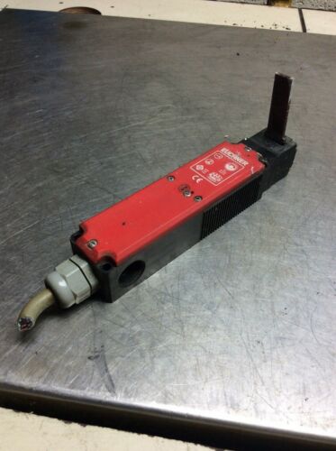 TP2-537A024PG Euchner TP2-537A024PG Safety Switch, W/ Interl