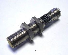 WENGLOR IB04VB3 PROXIMITY SWITCH 10-30VDC 200MA 4PIN