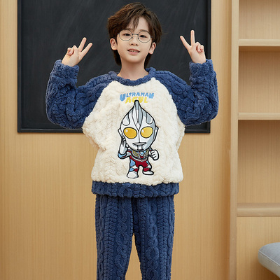 卡通风珊瑚绒小女孩连帽家居服