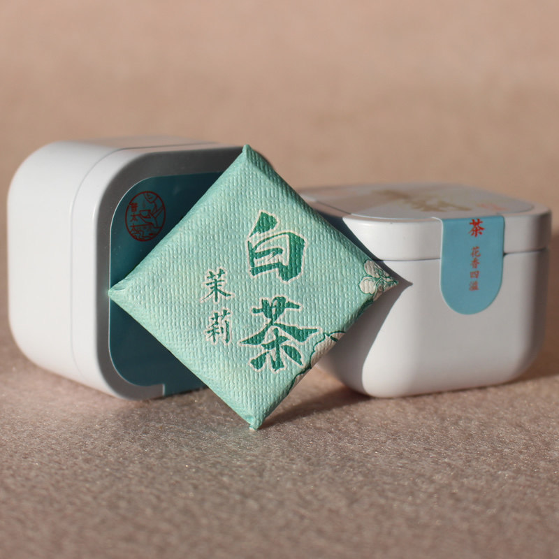 茉莉花白茶云南高山贡眉老白茶小饼干月光美人小方片白茶独立包装