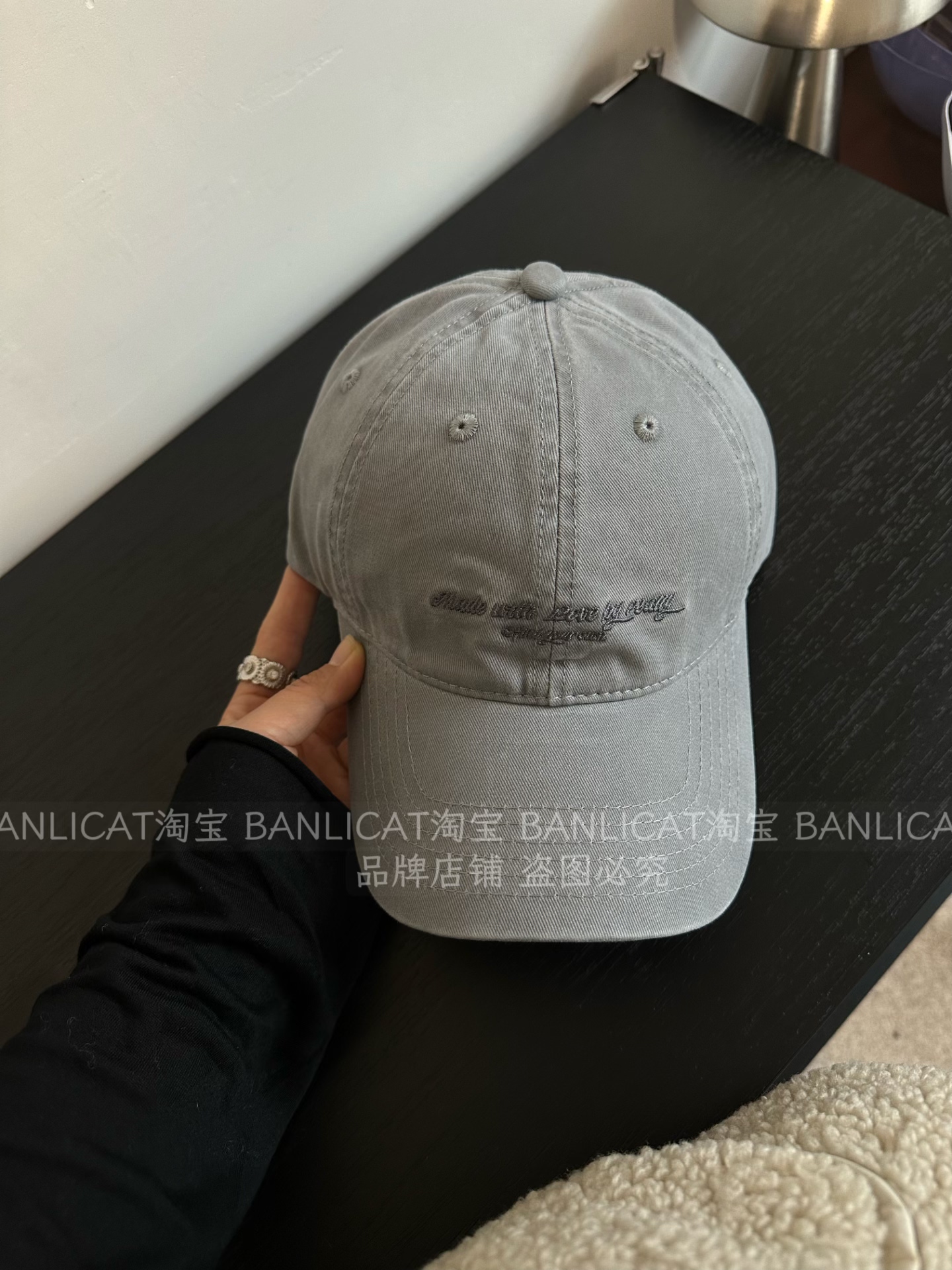 简约气质出片 水泥灰字母棒球帽子男女2026韩显脸小大头围鸭舌帽