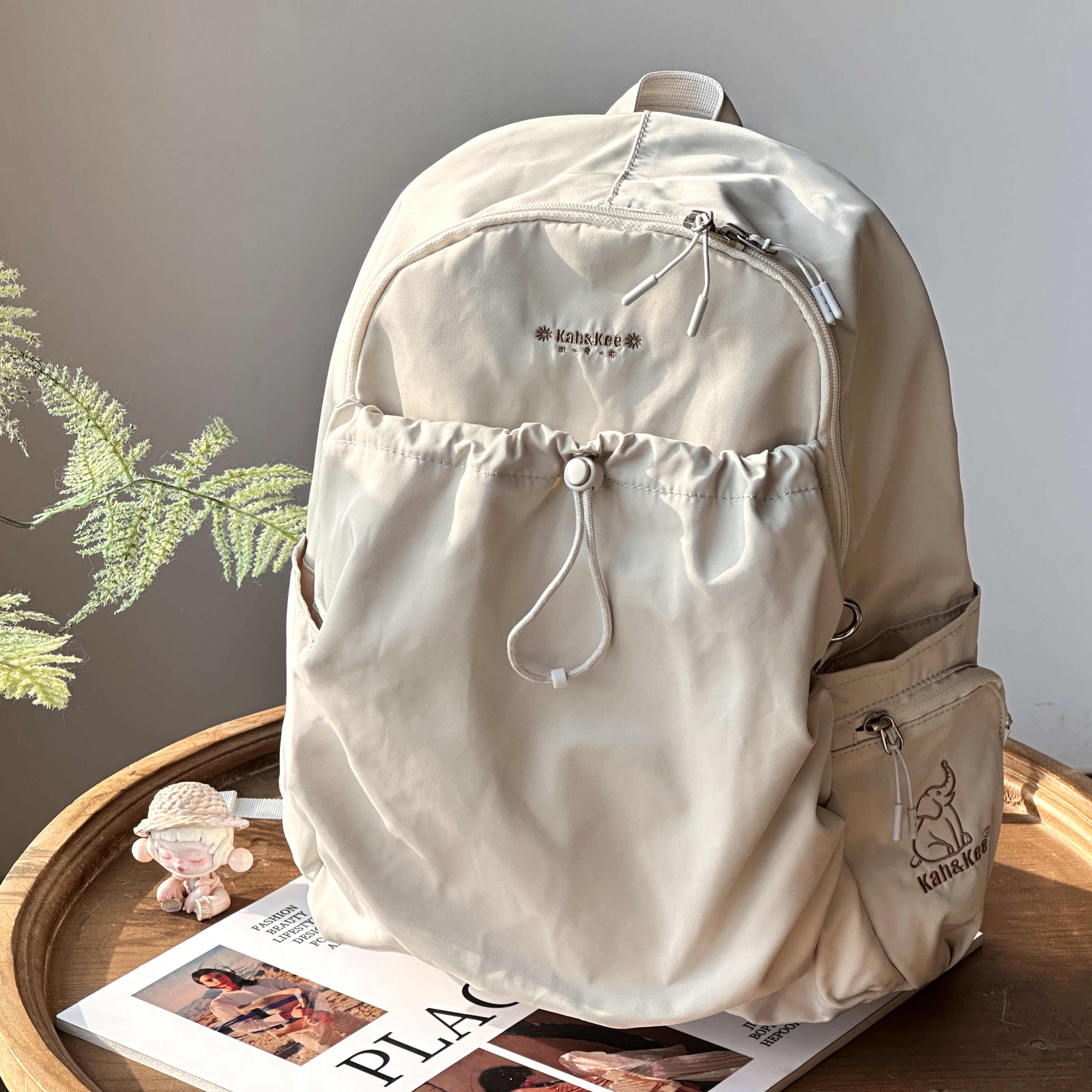 专柜新款超轻便双肩包女大容量轻便抽绳背包学生书包旅行包妈咪包