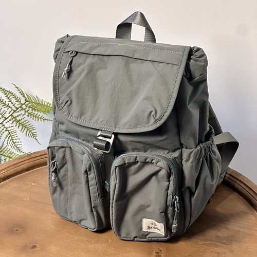 仅0.3kg超轻便~日本专柜正品双肩包男女背包旅行包妈咪电脑包书包