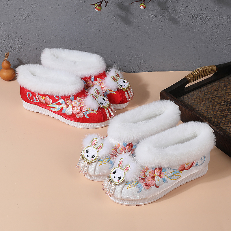 女宝宝冬季汉服鞋加绒加厚