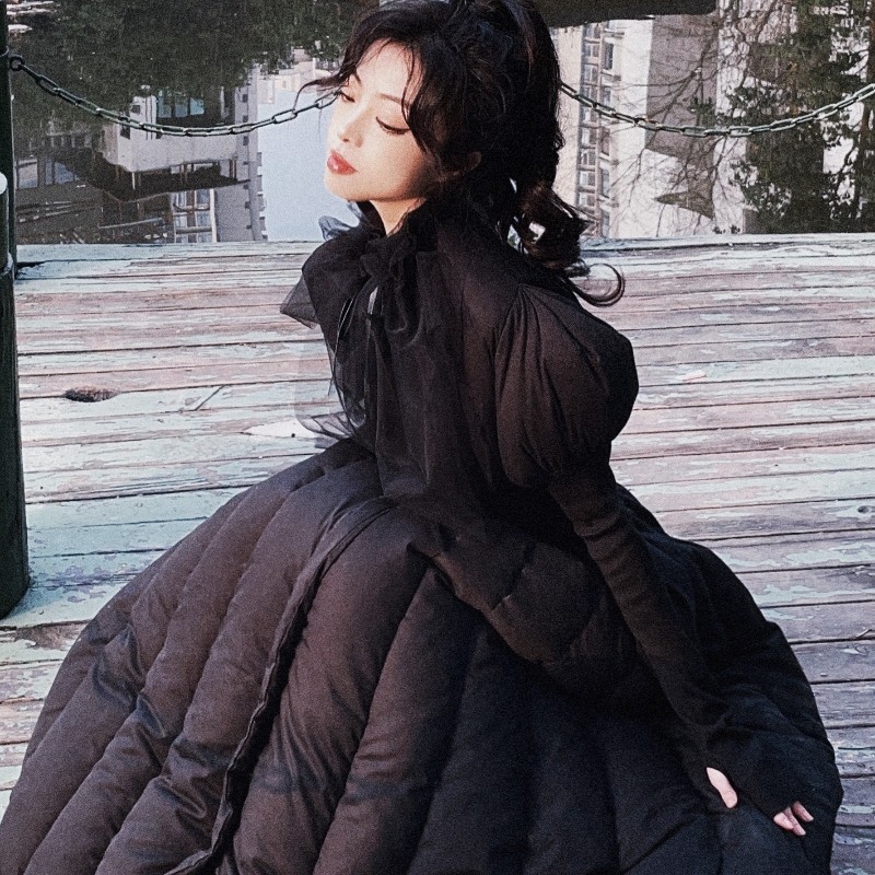 人间蜉蝣 法式复古泡泡袖小众设羽绒服