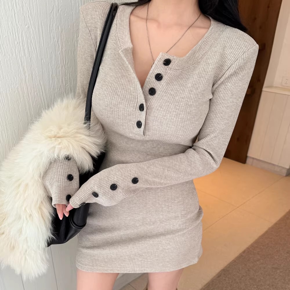 2025冬季新款百搭长袖连衣裙