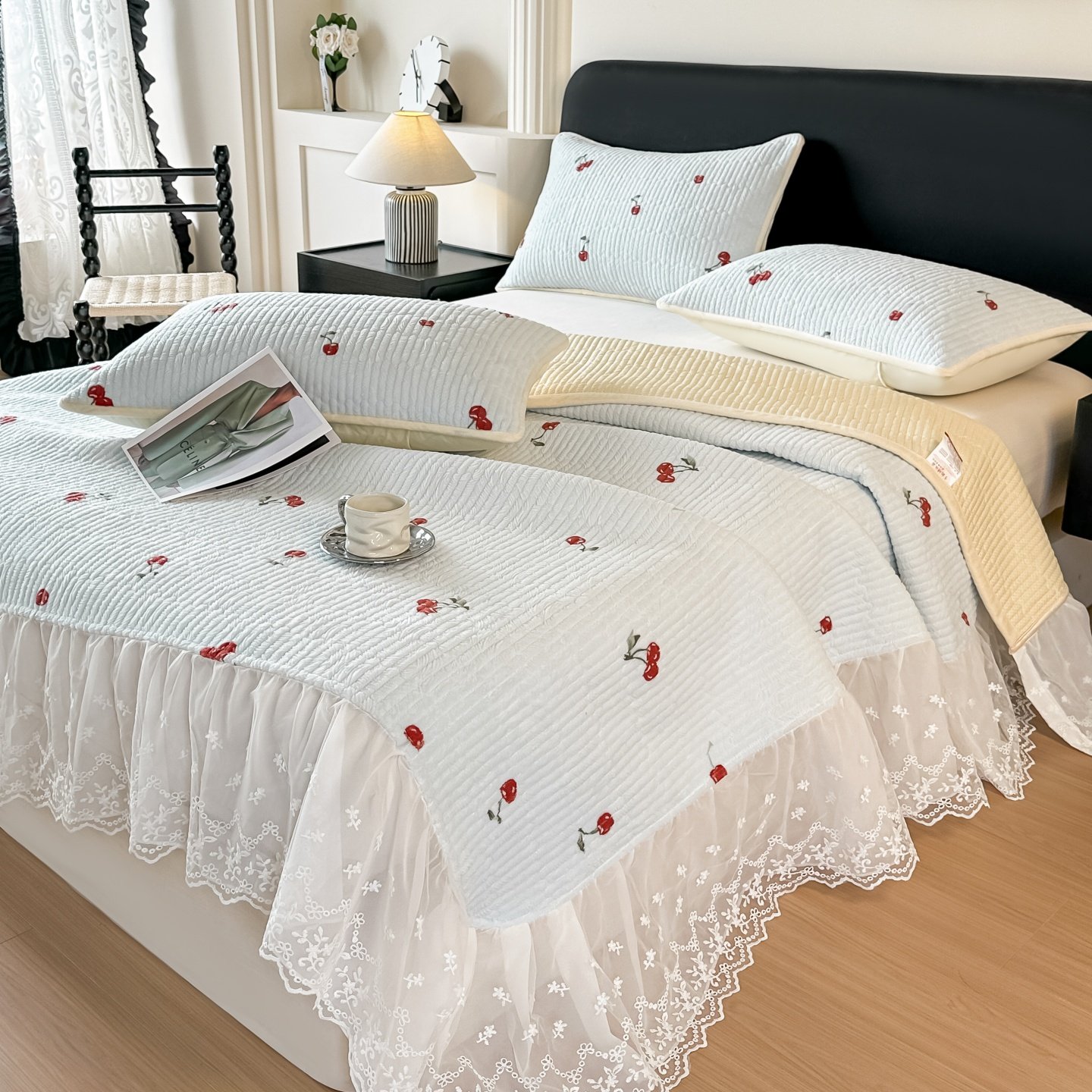 新款雕花绒花边床盖三件套a类夹棉牛奶绒床单床盖四件套双人床2m