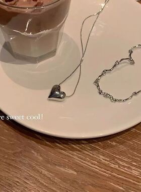 夏季甜酷爱心叠戴项链女高级设计感小众锁骨链网红纯欲风装饰颈链