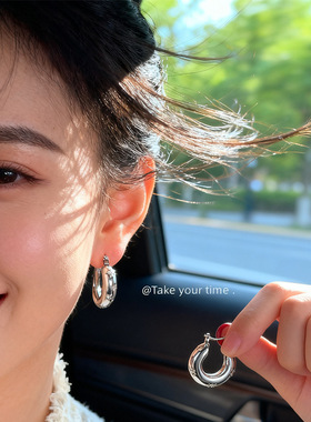 微镶锆石芒星耳扣时尚通勤百搭简约感圆形耳环时髦气质耳饰女