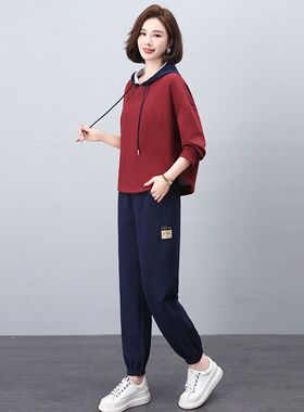 妈妈减龄时尚套装女2025新款搭配一整套小个子春秋爆款卫衣两件套