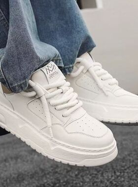 2026春季新款透气休闲男鞋厚底增高时尚百搭运动小白鞋白色板鞋男