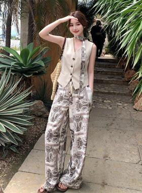 高端精致V领西装背心碎花阔腿裤一整套女夏季2026新款气质两件套