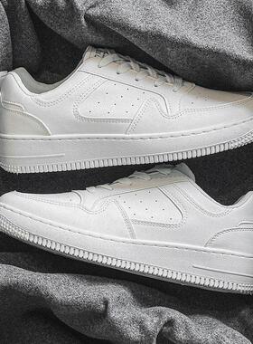 春季男鞋新款透气小白鞋子男学生韩版潮流百搭厚底运动鞋休闲板鞋