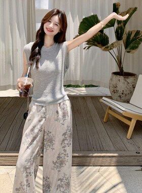 一整套ootd穿搭休闲套装女夏2025新款松弛感背心印花阔腿裤两件套