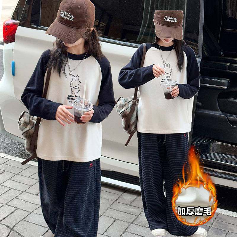 商场品牌女童秋冬上衣加厚儿童撞色T恤2025新款女孩洋气卡通保暖