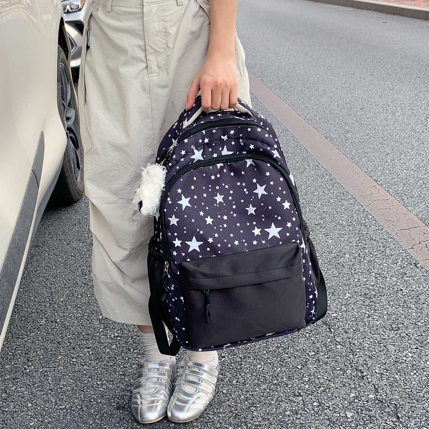 专柜品牌新款高颜值星星书包女初中生韩系潮时尚大容量轻便舒适双