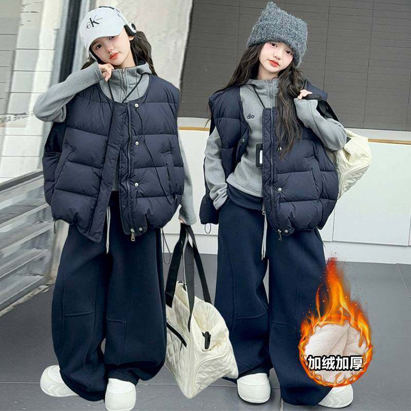 商场品牌女童套装秋冬加绒加厚2025新款儿童时髦冬天马甲卫衣三件
