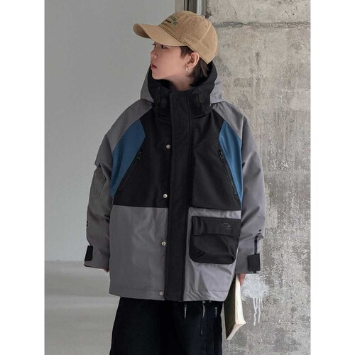 专柜品牌男童冬装户外撞色三合一冲锋衣羽绒服2026新款儿童防水防