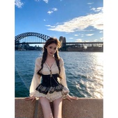 女秋芭蕾风蛋糕短裙套装 三件套法式 千金鱼骨蕾丝腰封V领雪纺小衫