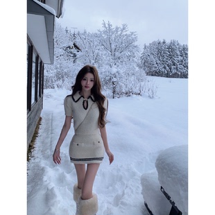 2025新款小香风针织短开衫外套女冬设计感小众拼色半裙两件套装女