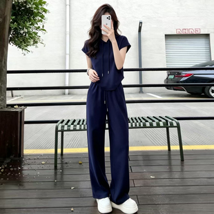 巨好看藏蓝色休闲运动套装女夏季减龄连帽短袖卫衣阔腿裤两件套装