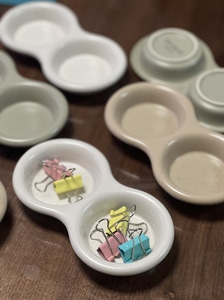 陶瓷双格酱料碟收纳碟日韩餐厅酒店陶瓷料理碟三色可选