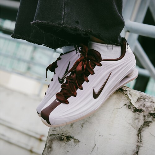 NIKE耐克SHOX Z女子新款赛车风气柱增高复古运动休闲跑步鞋IQ3364