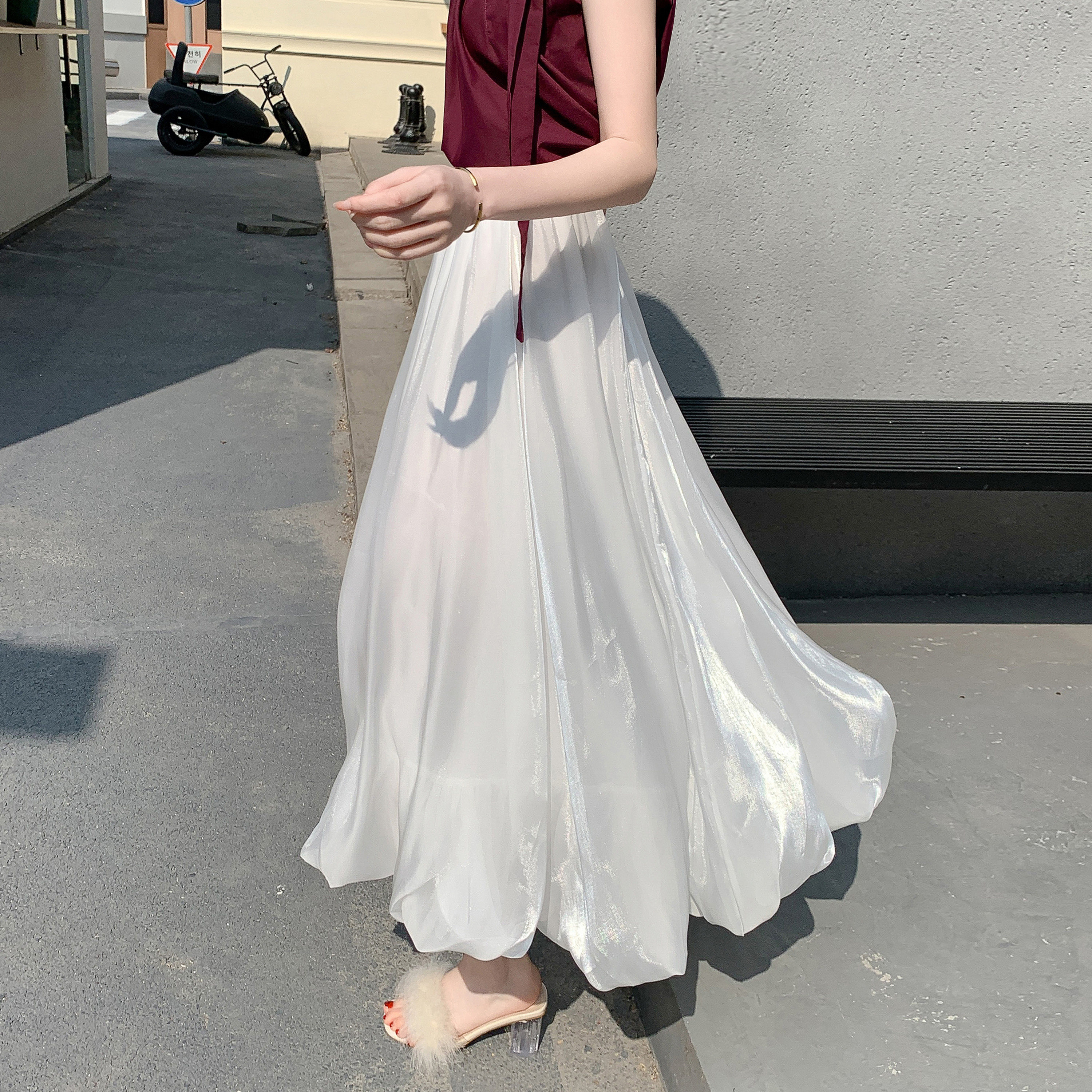 白色缎面花苞裙半身裙女夏季高腰垂感流光纱裙大摆a字中长款裙子