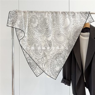 水溶100%绵羊毛高级感黑白腰果花围巾女秋冬季大方巾保暖披肩外搭