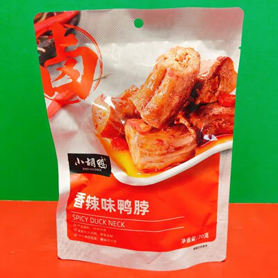 临期特价 小胡鸭香辣味鸭脖70g袋装开袋即食熟肉制品办公休闲零食