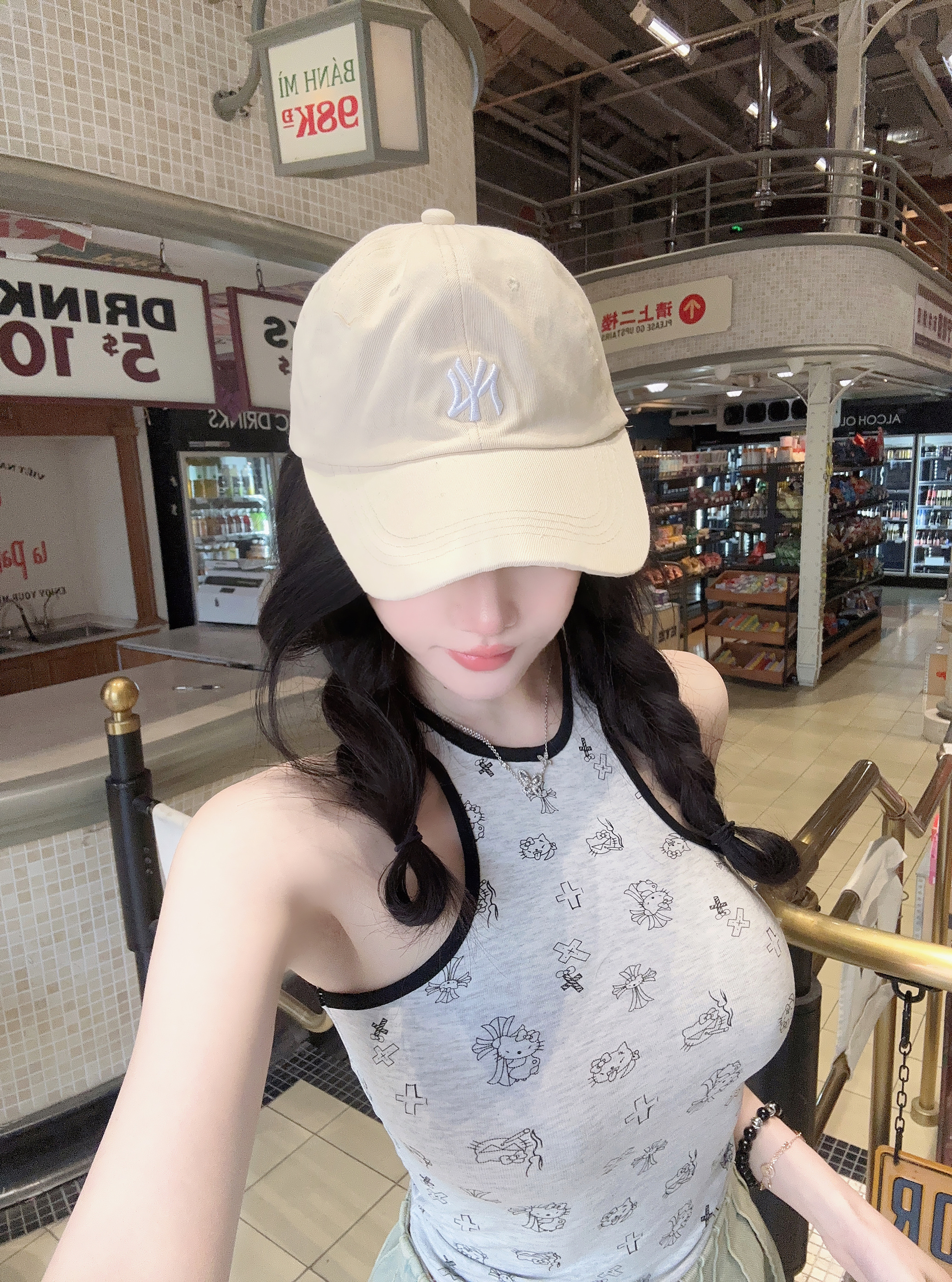 Eva君君酱纯欲风辣妹十字架Kitty印花吊带背心女修身显瘦无袖上衣