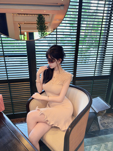 Eva君君酱气质蕾丝拼接波浪纹裙摆包臀针织连衣裙女韩系显瘦短裙