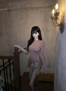 Eva君君酱设计感小众长袖 t恤拼接pu皮绑带连衣裙女显瘦气质短裙韩