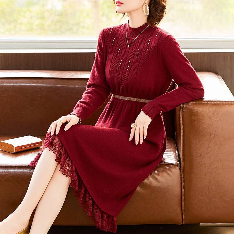 本命年妈妈冬装红色针织连衣裙中老年女装秋冬中长款毛衣打底裙子