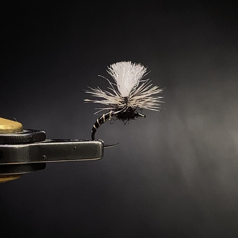 Y247北京飞钓干式毛钩降落伞浮水干蝇飞蝇钩仿生昆虫假饵马口溪哥