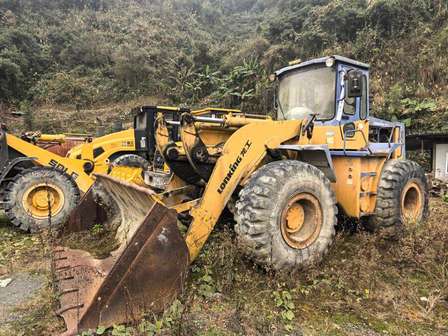 4月15日黔东南苗族侗族自治州轮胎式装载机（型号：龙工LG850D）网络拍卖公告