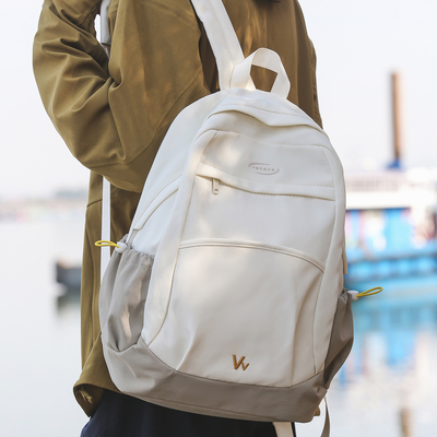 户外运动双肩包女2025新款休闲大容量学生书包撞色旅行登山背包男