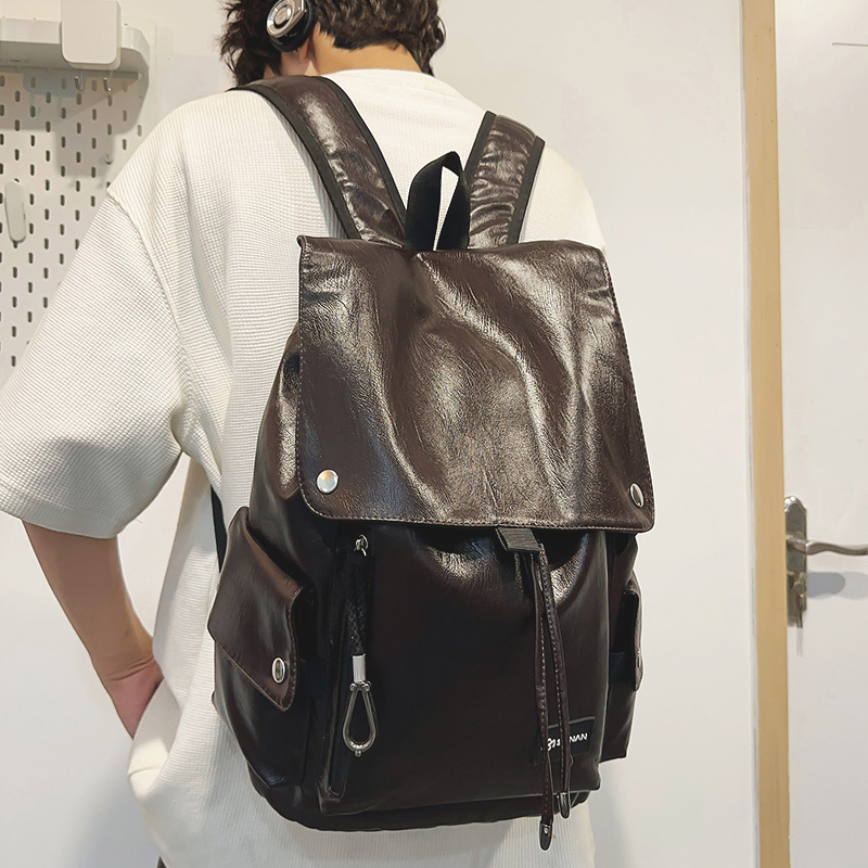 菇八八休闲背包学生大容量双肩包