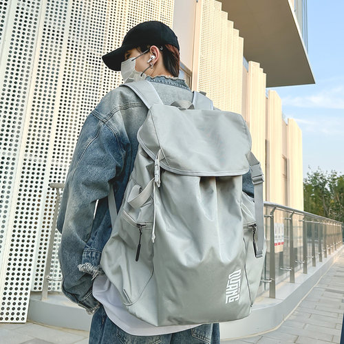 菇八八运动健身双肩包大容量背包